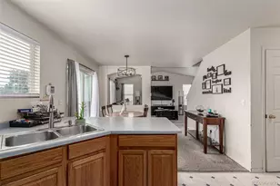 2039 Espana Way, Aurora, CO 80011 - Photo 16