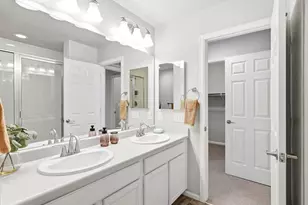 16035 E Elk Pl, Denver, CO 80239 - Photo 24