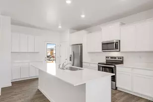 381 N Bersshine St, Watkins, CO 80137 - Photo 8