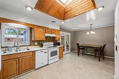 6421 Iris Court, Arvada, CO 80004 - Photo 14