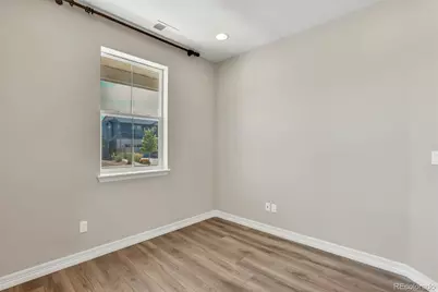 257 S Scottsburg Court, Aurora, CO 80018 - Photo 12