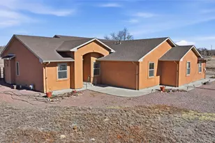 875 7th St, Penrose, CO 81240 - Photo 2