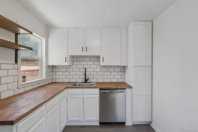 775 Joliet Street, Aurora, CO 80010 - Photo 6