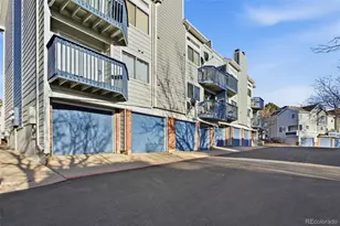 1342 S Cathay Ct, Aurora, CO 80017 - Photo 12