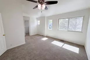 7190 Pine Hills Way, Littleton, CO 80125 - Photo 4