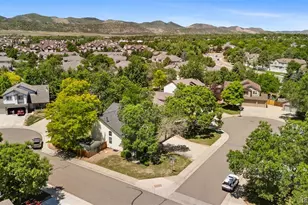 8359 S Flower Way, Littleton, CO 80128 - Photo 6