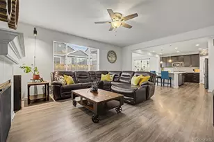 25140 E Maple Pl, Aurora, CO 80018 - Photo 4