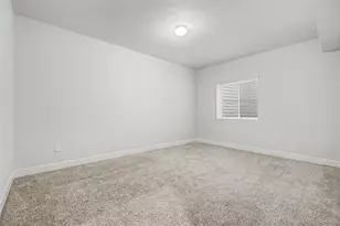 25140 E Maple Pl, Aurora, CO 80018 - Photo 40