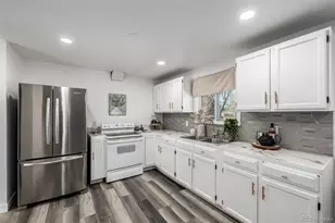 11087 Montview Blvd, Aurora, CO 80010 - Photo 10