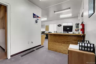 5687 S Foresthill St, Littleton, CO 80120 - Photo 4