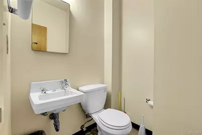 5687 S Foresthill Street, Littleton, CO 80120 - Photo 8