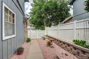 2829 S Xanadu Way, Aurora, CO 80014 - Photo 2