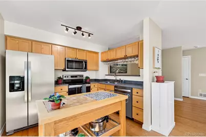 805 Summer Hawk Drive #B10, Longmont, CO 80504 - Photo 18