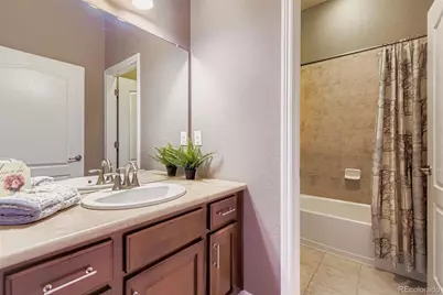 8265 S Country Club Parkway, Aurora, CO 80016 - Photo 14