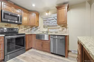 8123 W Iowa Ave, Lakewood, CO 80232 - Photo 8