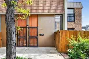 2883 S Locust St, Denver, CO 80222 - Photo 38