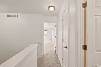 9687 Eagle Creek Parkway, Commerce City, CO 80022 - Photo 16