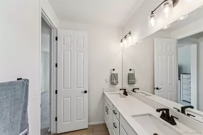 24544 E 37th Avenue, Aurora, CO 80019 - Photo 10