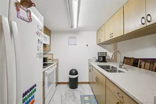 6388 Oak Ct, Arvada, CO 80004 - Photo 6