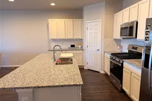 6673 N Ceylon St, Denver, CO 80249 - Photo 10