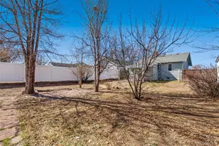 1568 Clinton St, Aurora, CO 80010 - Photo 28