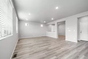 4637 N Sicily St, Aurora, CO 80019 - Photo 8