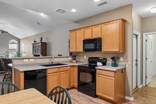 1955 South Espana Court, Aurora, CO 80013 - Photo 6