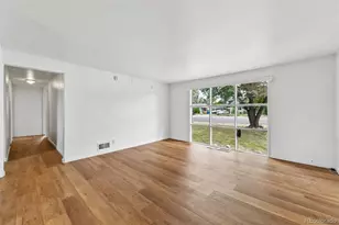 729 Havana St, Aurora, CO 80010 - Photo 2