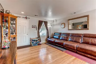 4884 E 101st Ct, Thornton, CO 80229 - Photo 4