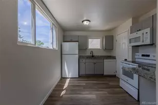 7855 Newport St, Commerce City, CO 80022 - Photo 10