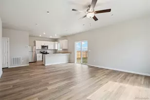 48175 Shetland Dr, Bennett, CO 80102 - Photo 4