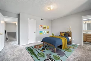 3855 S Monaco Parkway, Denver, CO 80237 - Photo 4