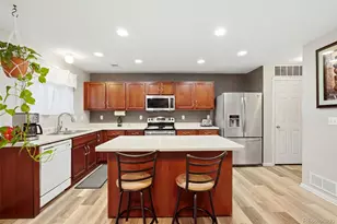 5378 Laredo Ct, Denver, CO 80239 - Photo 6