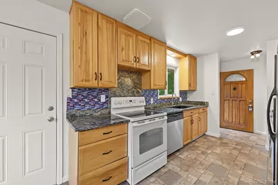 364 S Xanadu Street, Aurora, CO 80012 - Photo 6
