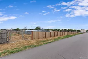 1280 Airport Blvd, Aurora, CO 80011 - Photo 22