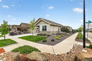 8886 S Tibet Ct, Aurora, CO 80016 - Photo 2