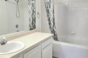 4505 S Auckland Ct, Aurora, CO 80015 - Photo 8