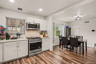 873 Troy St, Aurora, CO 80011 - Photo 10