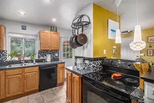 2895 S Cherry Way, Denver, CO 80222 - Photo 10