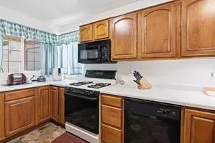 1960 Espana Way, Aurora, CO 80011 - Photo 6