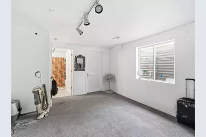 1960 Espana Way, Aurora, CO 80011 - Photo 28