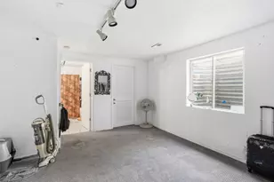1960 Espana Way, Aurora, CO 80011 - Photo 28