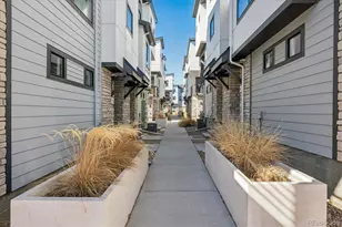 2066 S Holly St, Denver, CO 80222 - Photo 4