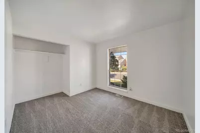 4666 Freeport Way, Denver, CO 80239 - Photo 8