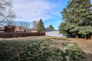 15067 Andrews Dr, Denver, CO 80239 - Photo 30