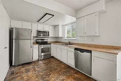 4922 S Rifle Court, Aurora, CO 80015 - Photo 8