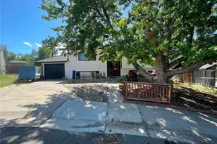 14522 E 22nd Pl, Aurora, CO 80011 - Photo 2