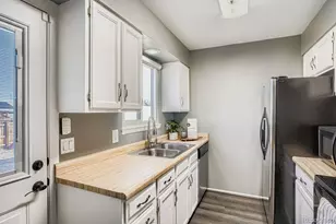 2204 S Jasper Way, Aurora, CO 80013 - Photo 8