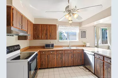 8220 Hoyt Way, Arvada, CO 80005 - Photo 10