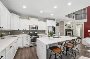 22534 E Frost Pl, Aurora, CO 80016 - Photo 4